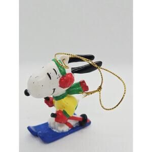 Vtg Peanuts Snoopy Skiing Christmas Ornament 2.5" Decor Plastic Winter Gear